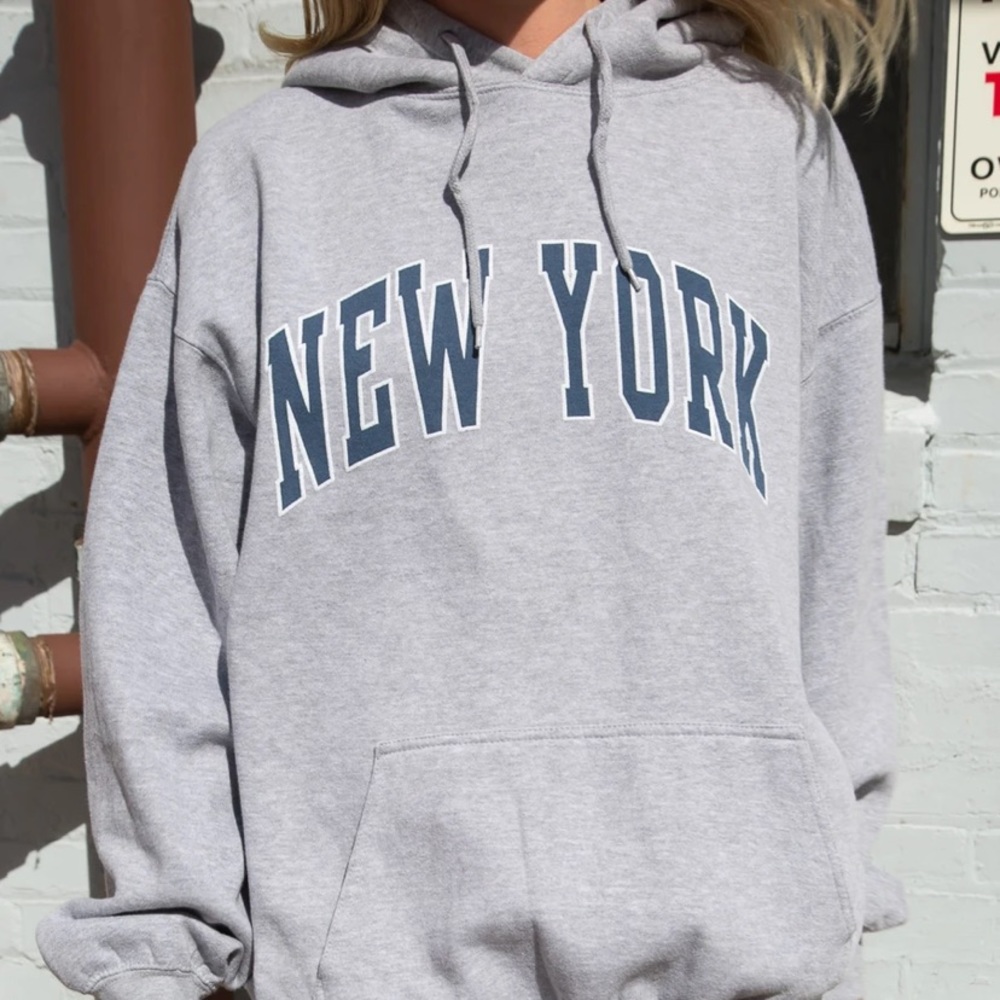brandy melville new york sweatshirt